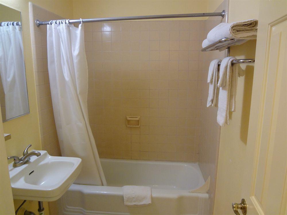 Budget Inn Of America Medford Ngoại thất bức ảnh