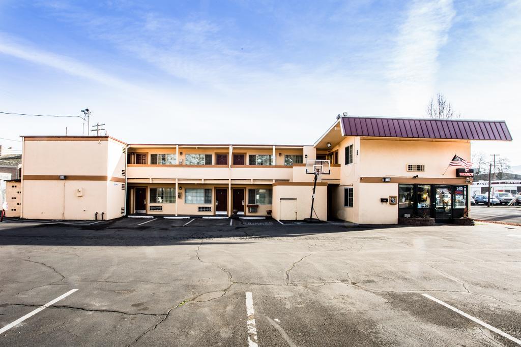 Budget Inn Of America Medford Ngoại thất bức ảnh