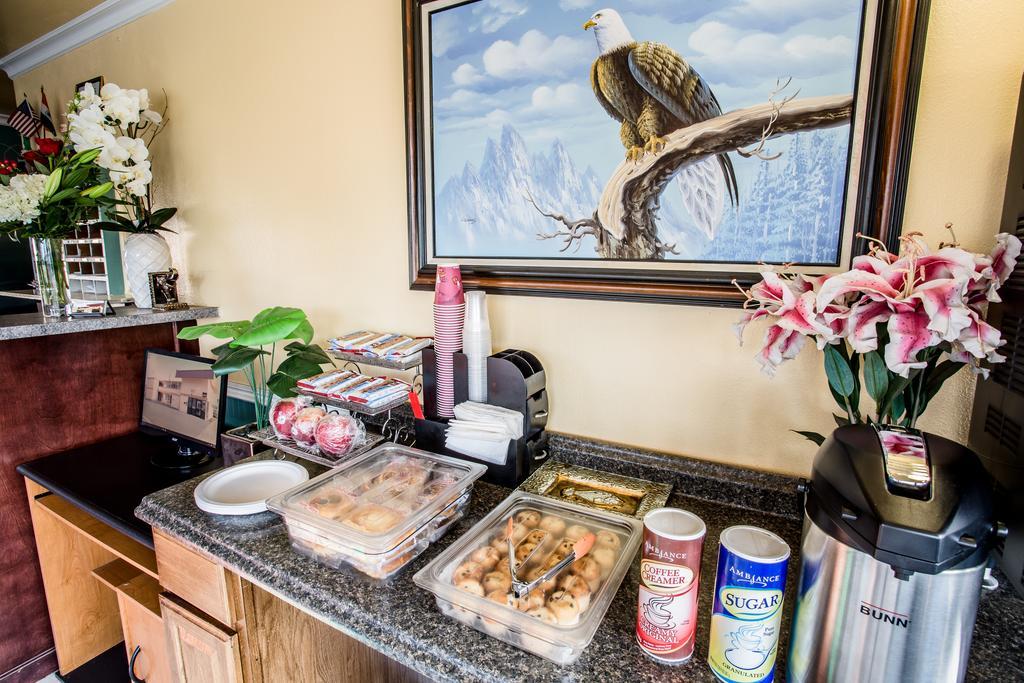 Budget Inn Of America Medford Ngoại thất bức ảnh