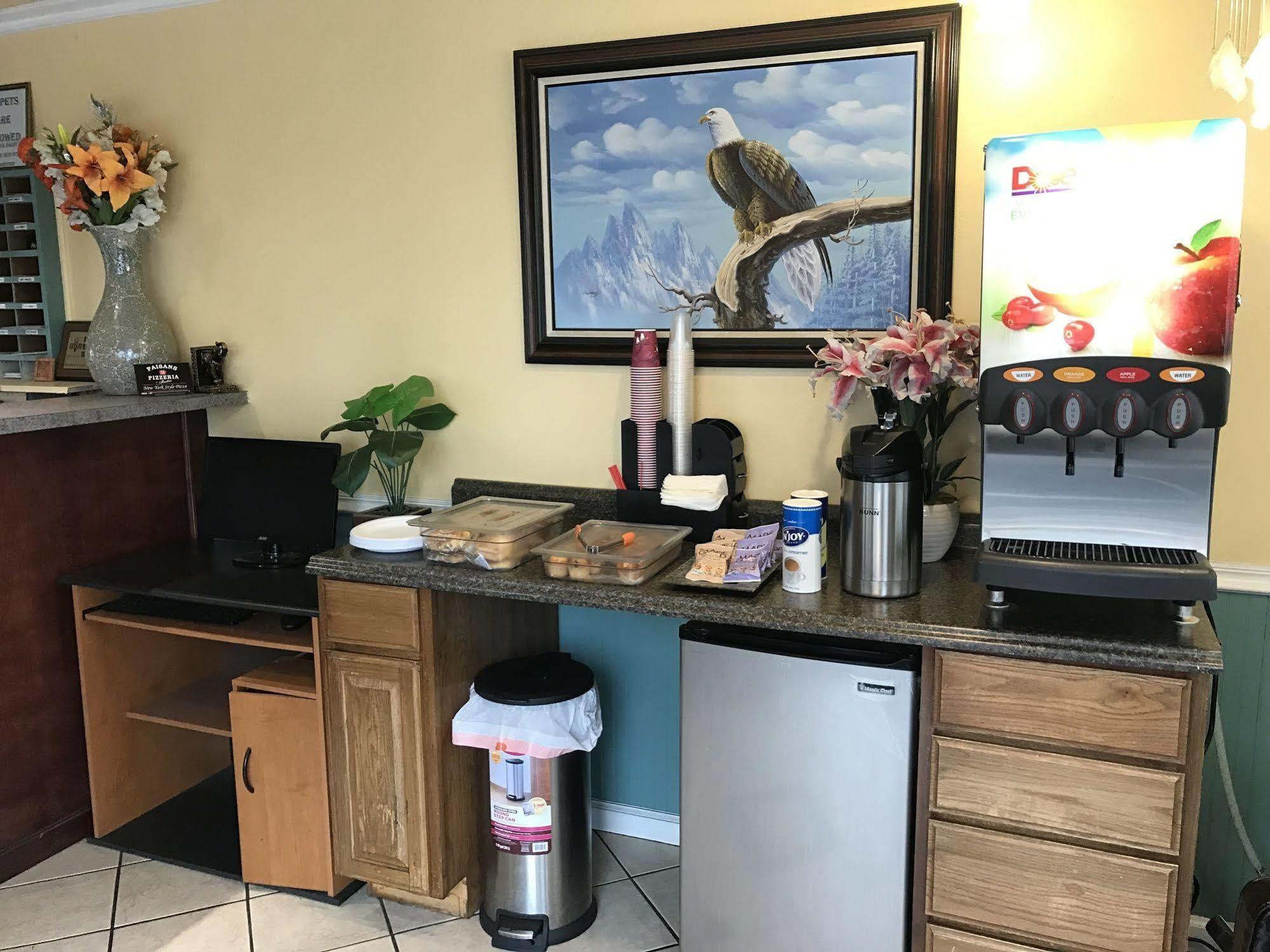Budget Inn Of America Medford Ngoại thất bức ảnh
