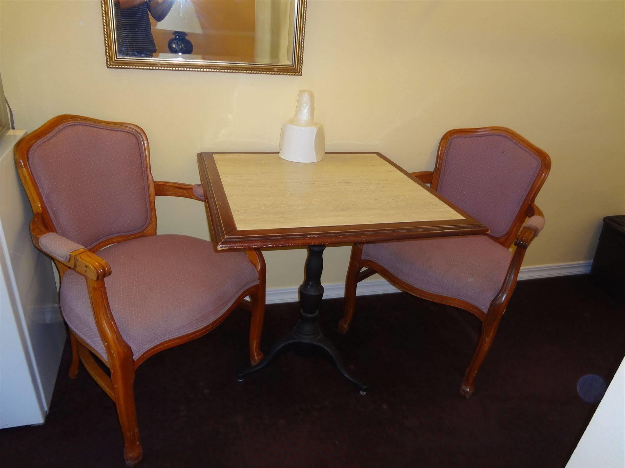 Budget Inn Of America Medford Ngoại thất bức ảnh