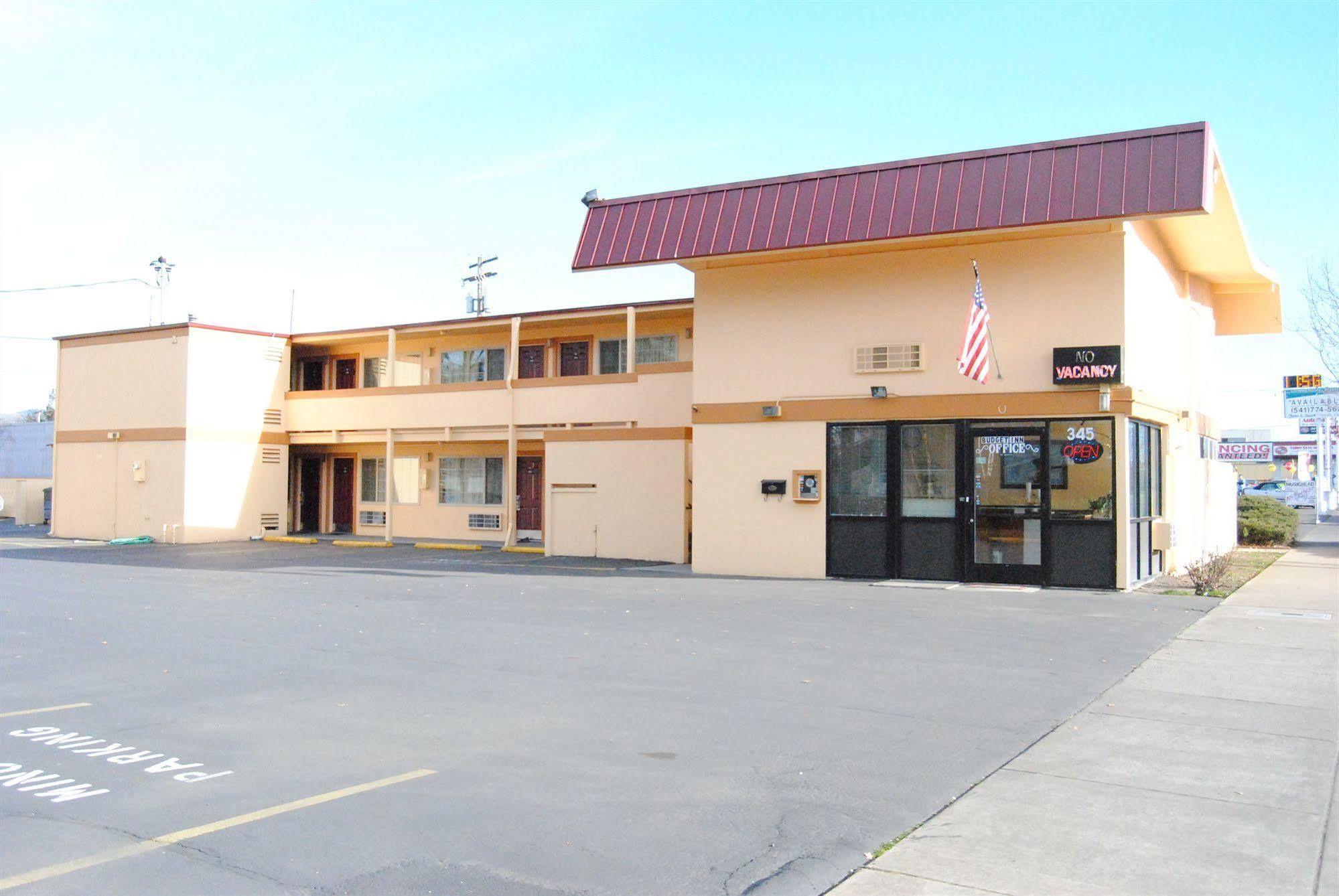 Budget Inn Of America Medford Ngoại thất bức ảnh